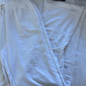 White Jogger Pants ALO YOGA